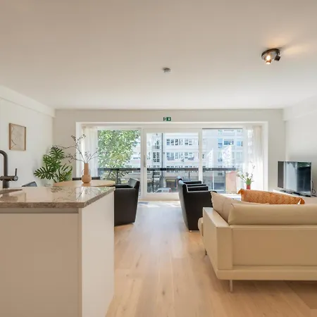 Bright In The Heart Of Apartament